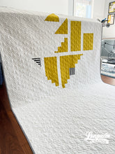 Load image into Gallery viewer, Refract