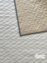 Load image into Gallery viewer, Simple Cable