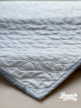 Load image into Gallery viewer, Simple Cable