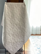 Load image into Gallery viewer, Featherweight