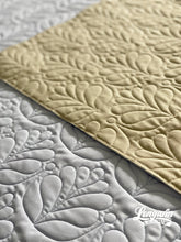 Load image into Gallery viewer, Featherweight