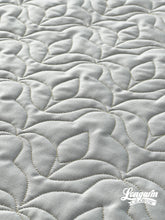 Load image into Gallery viewer, Fleur Drive