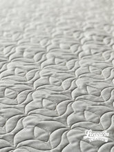 Load image into Gallery viewer, Fleur Drive