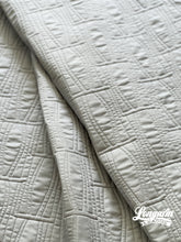 Load image into Gallery viewer, Groove