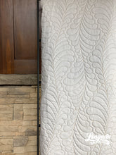 Load image into Gallery viewer, Laverne and Shirley