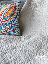 Load image into Gallery viewer, Leafy Bloom