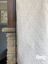 Load image into Gallery viewer, Leafy Bloom