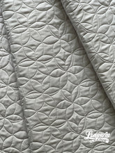 Load image into Gallery viewer, Pretty Petals