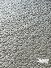 Load image into Gallery viewer, Pretty Petals